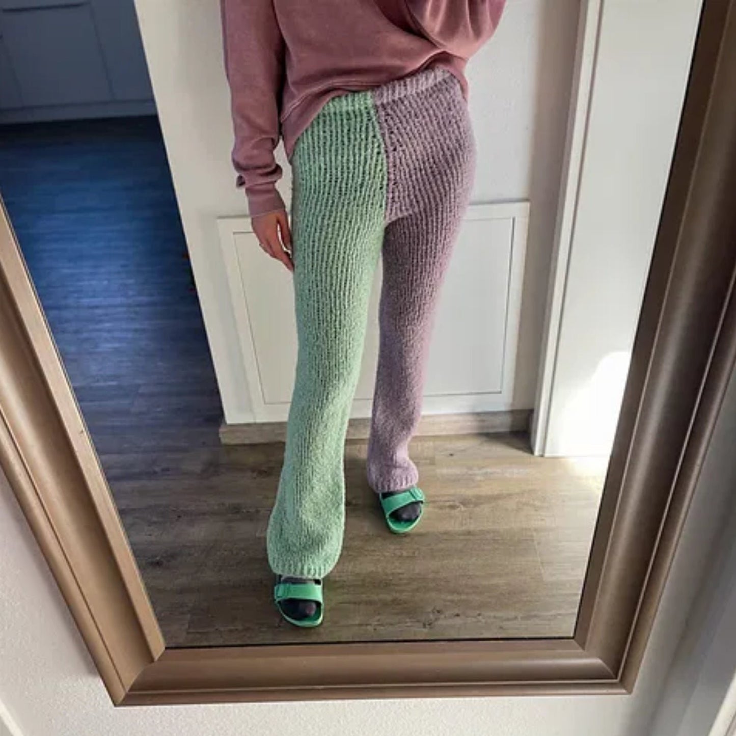 Bi-Colour Snuggle Trouser Digital Knitting Pattern