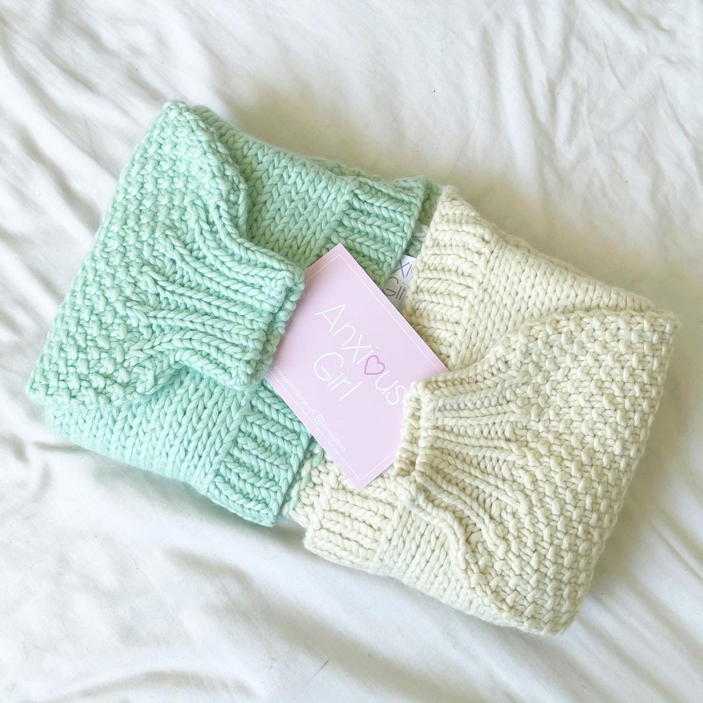 Bi-Colour Cardi Digital Knitting Kit