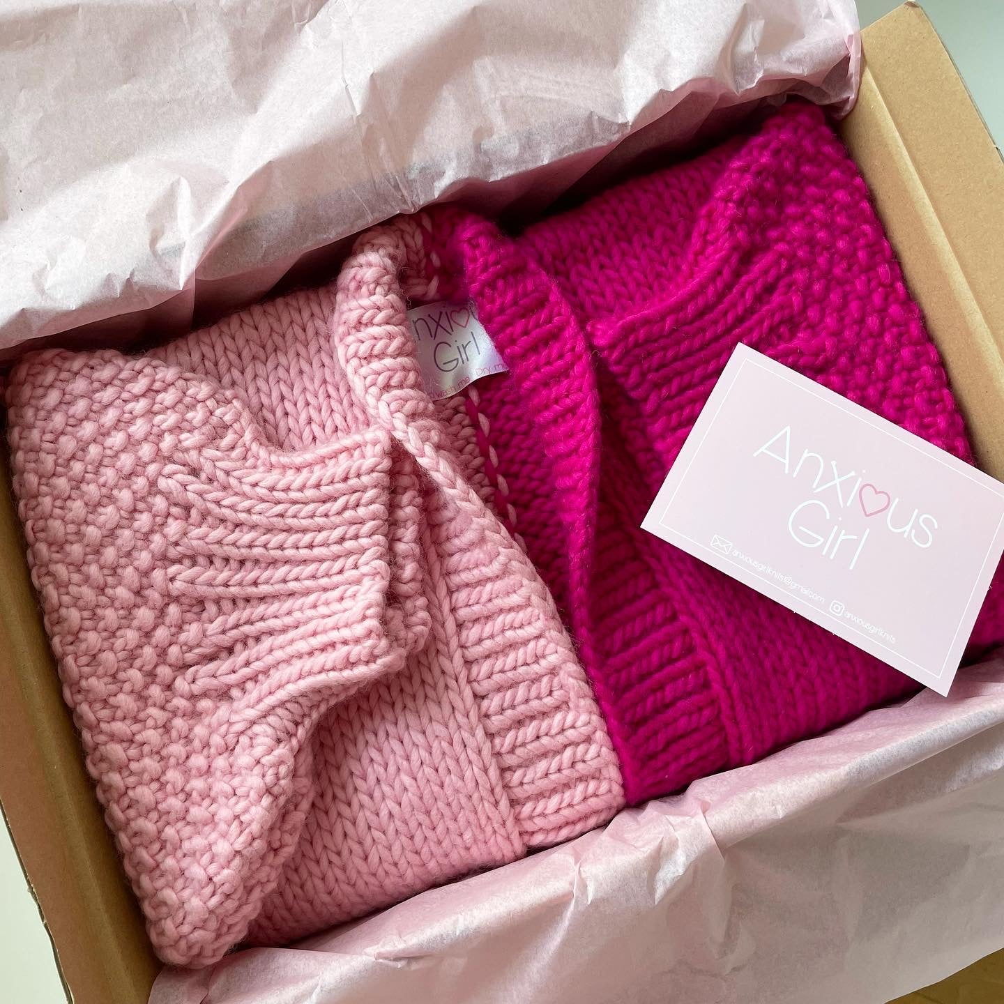 Bi-Colour Cardi Digital Knitting Kit