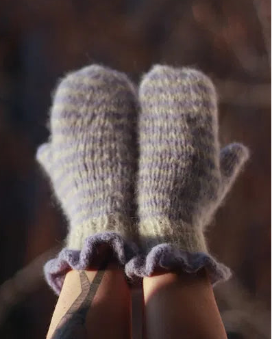 Frilled To Bits Mits Digital Knitting Pattern